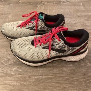 Brooks Ghost 11 Running Shoe